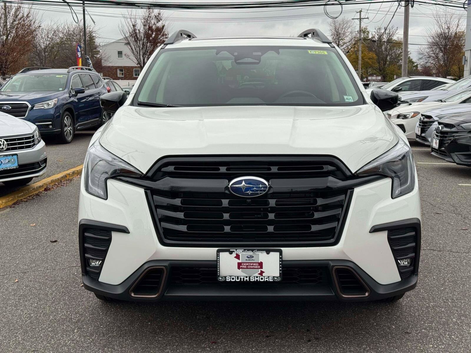 2025 Subaru Ascent Limited photo 2