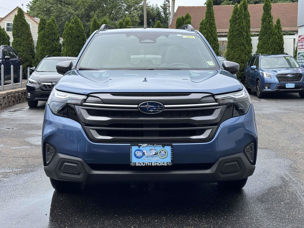 Used 2025 Subaru Forester Premium SUV