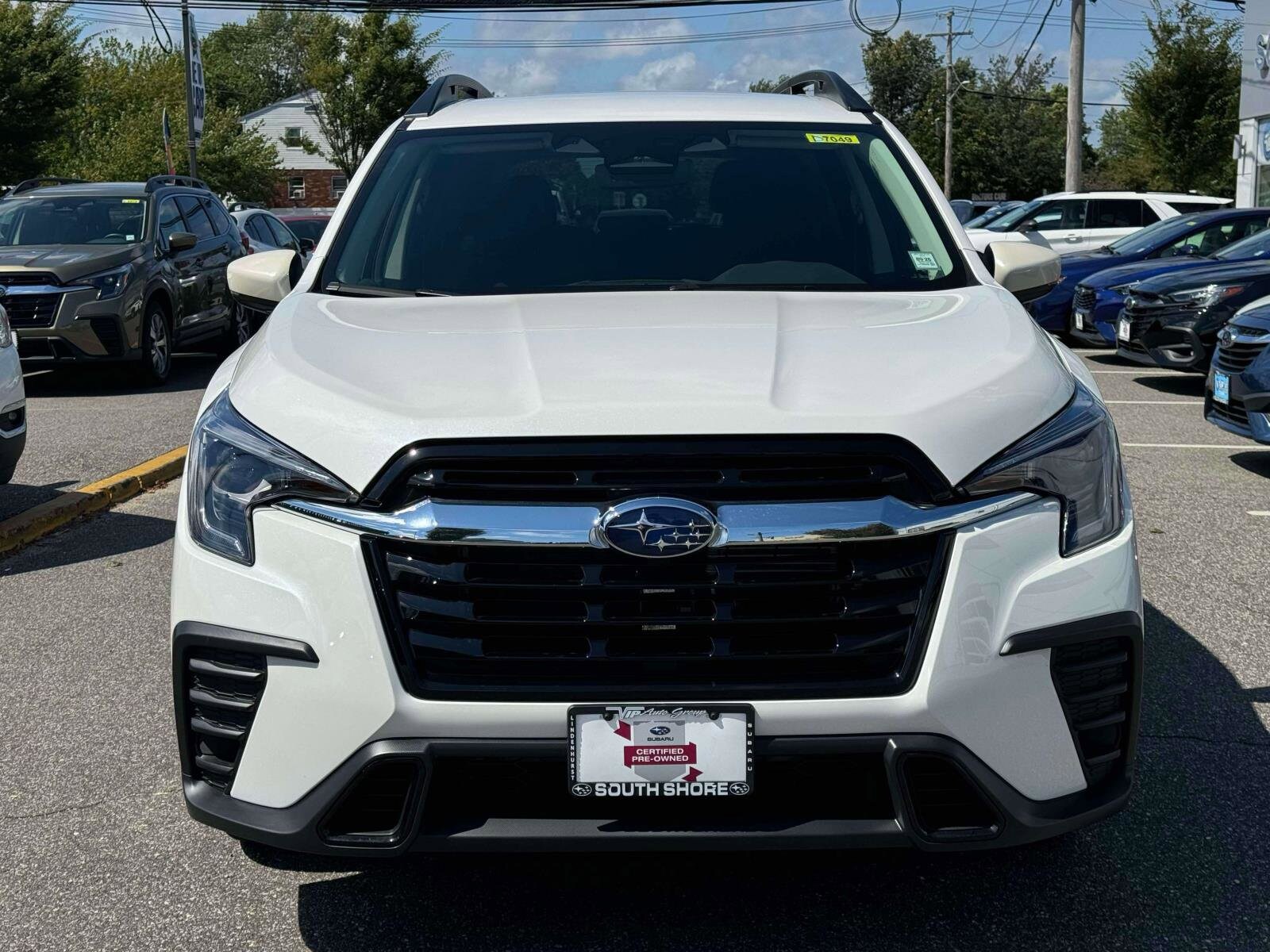 2025 Subaru Ascent Premium photo 2