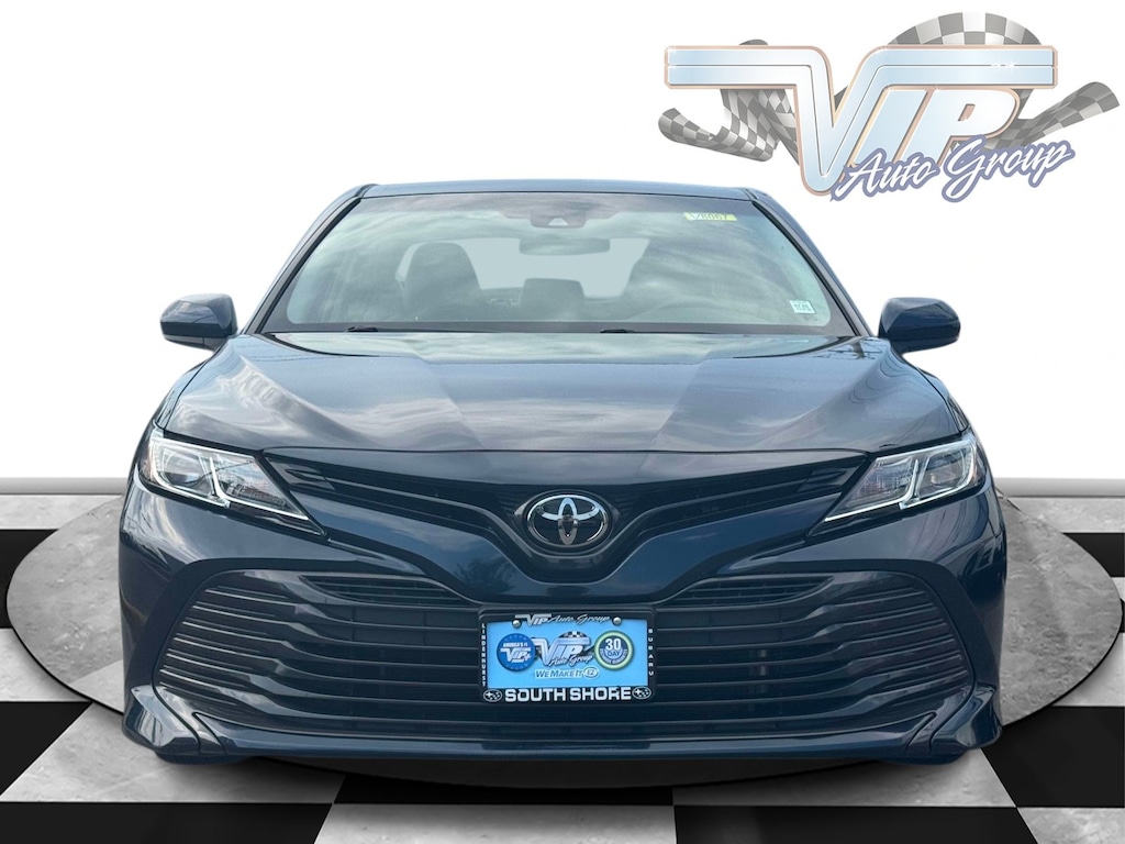 Used 2018 Toyota Camry LE Sedan