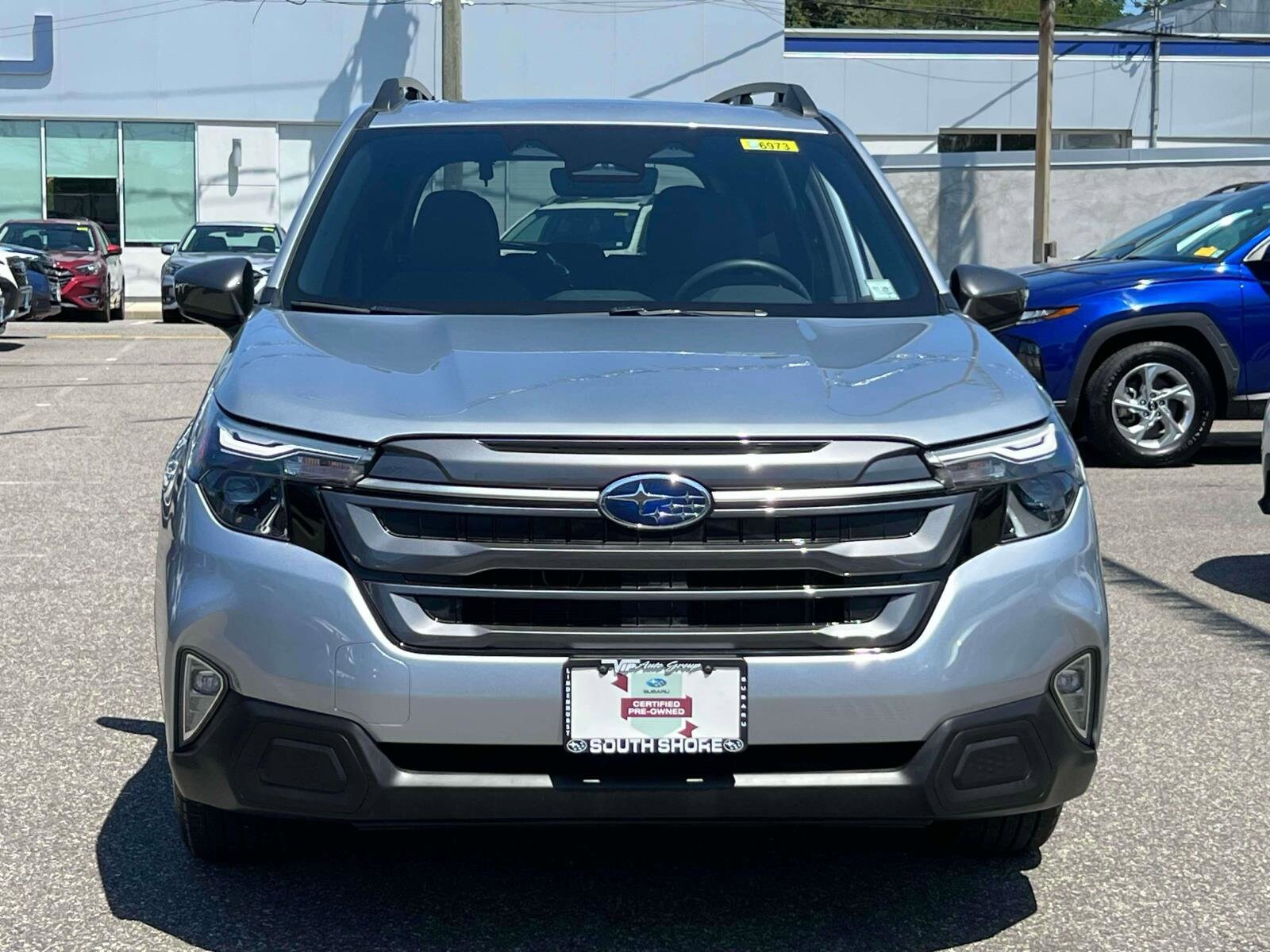 2025 Subaru Forester Premium photo 3