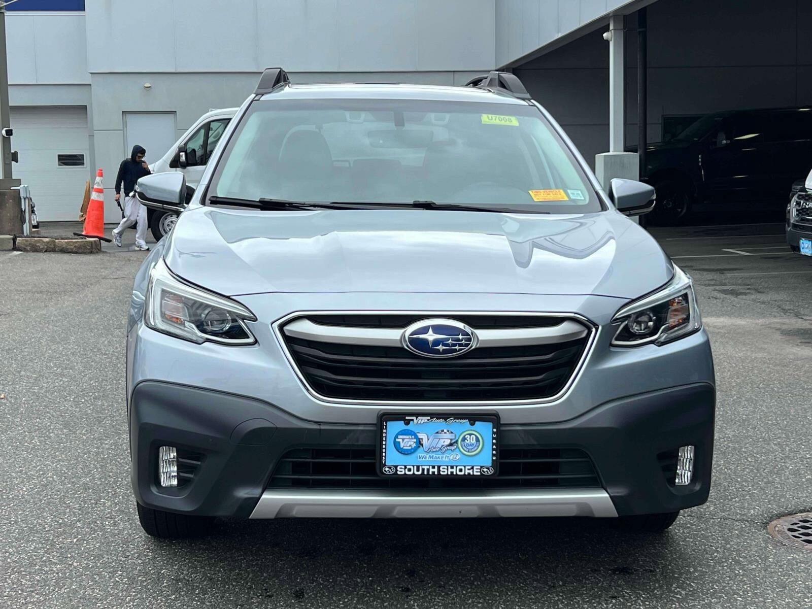 2020 Subaru Outback Limited photo 3