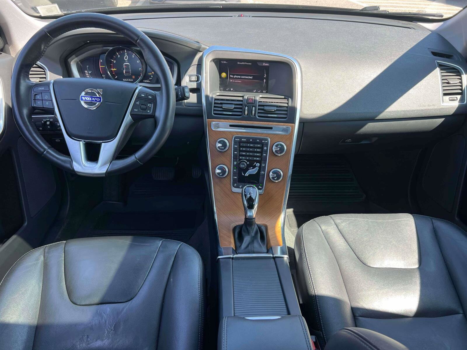 2017 Volvo XC60 Inscription photo 2