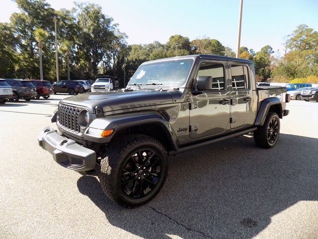 2024 Jeep Gladiator Sport photo 3