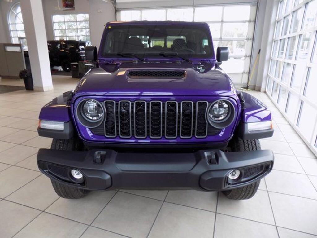 New 2026 Jeep Gladiator Sport S Pickup