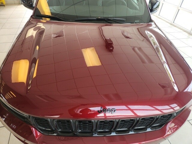 2024 Jeep Grand Cherokee Altitude X photo 2