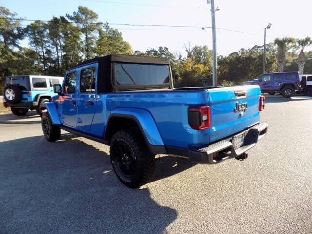 2024 Jeep Gladiator Willys photo 4
