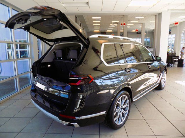 2024 BMW X7 40i - Photo 8