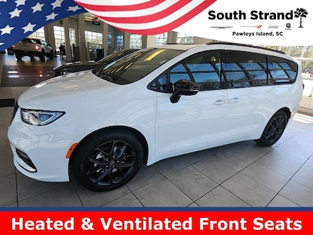 2025 Chrysler Pacifica Limited Passenger Van