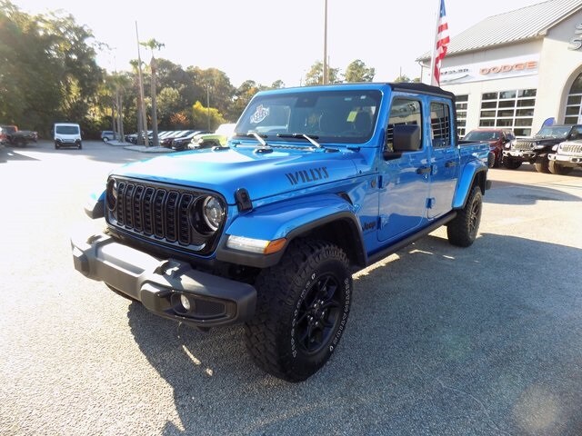 2024 Jeep Gladiator Willys photo 3