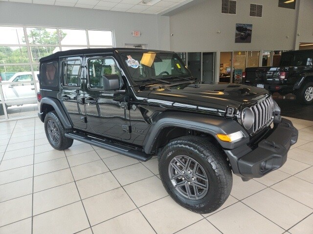 2024 Jeep Wrangler Sport S photo 3