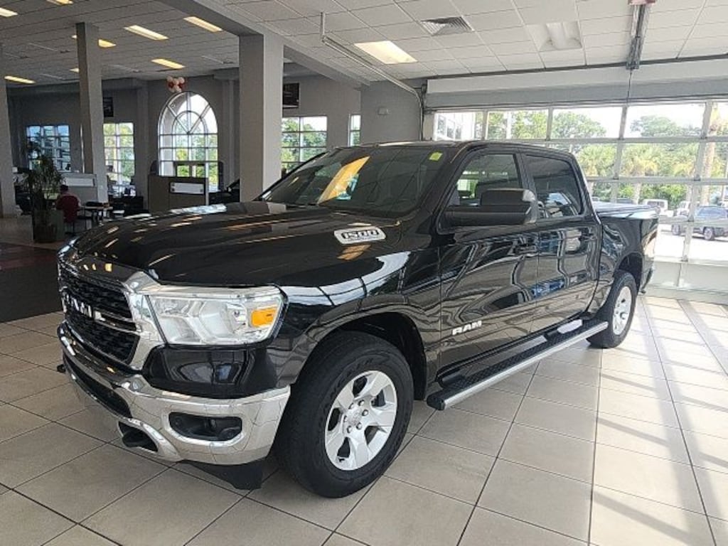 Certified 2022 Ram 1500 Big Horn/Lone Star Truck Crew Cab