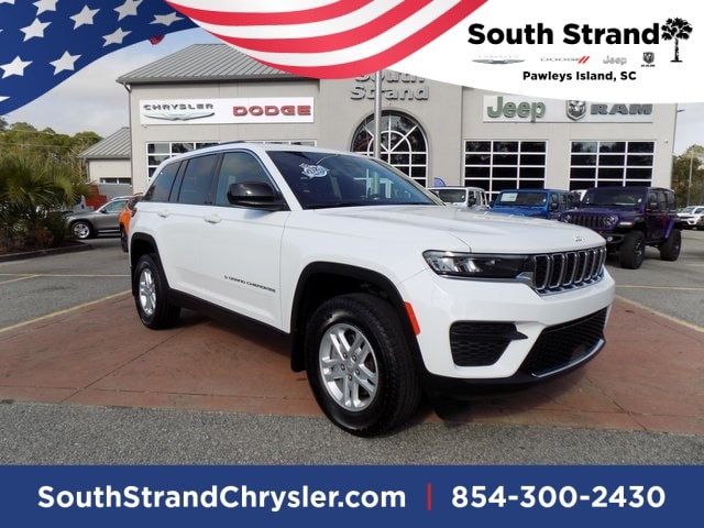 2024 Jeep Grand Cherokee Laredo's photo