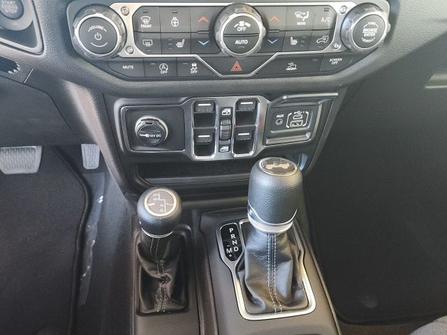 2025 Jeep Wrangler 4-Door Sport S - Photo 47