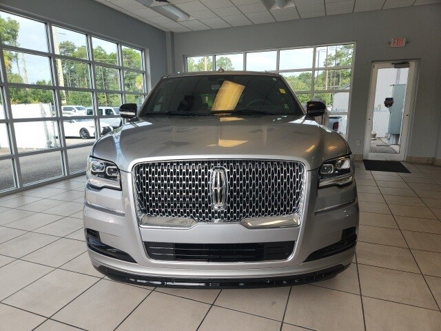 2024 Lincoln Navigator Reserve photo 3