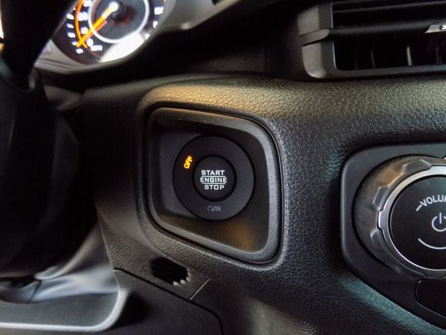 2025 Jeep Wrangler 4-Door Sport S - Photo 37