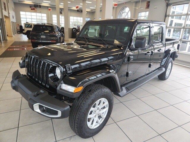 2023 Jeep Gladiator Sport photo 3