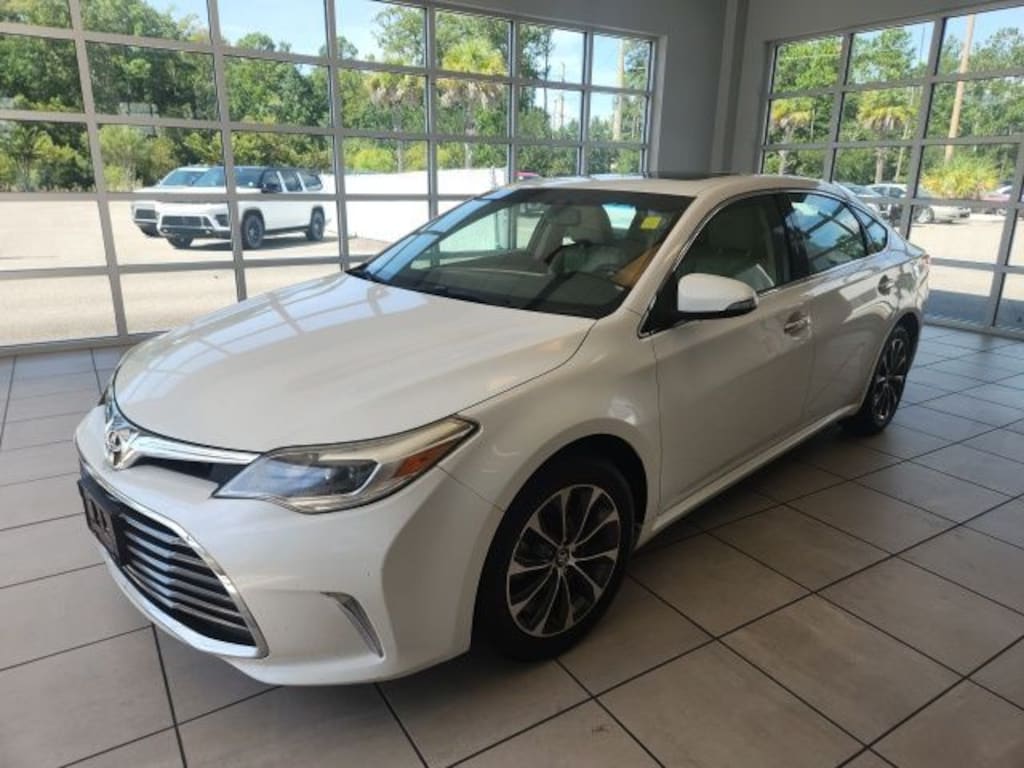 Used 2016 Toyota Avalon XLE Premium Sedan