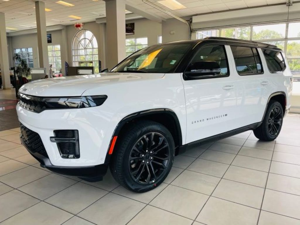 New 2026 Jeep Grand Wagoneer Summit Reserve Sport Utility