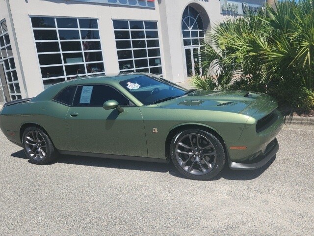 2022 Dodge Challenger R/T Scat Pack photo 3