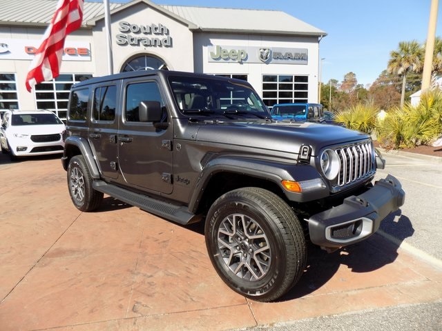 2026 Jeep Wrangler 4-Door Sahara's photo