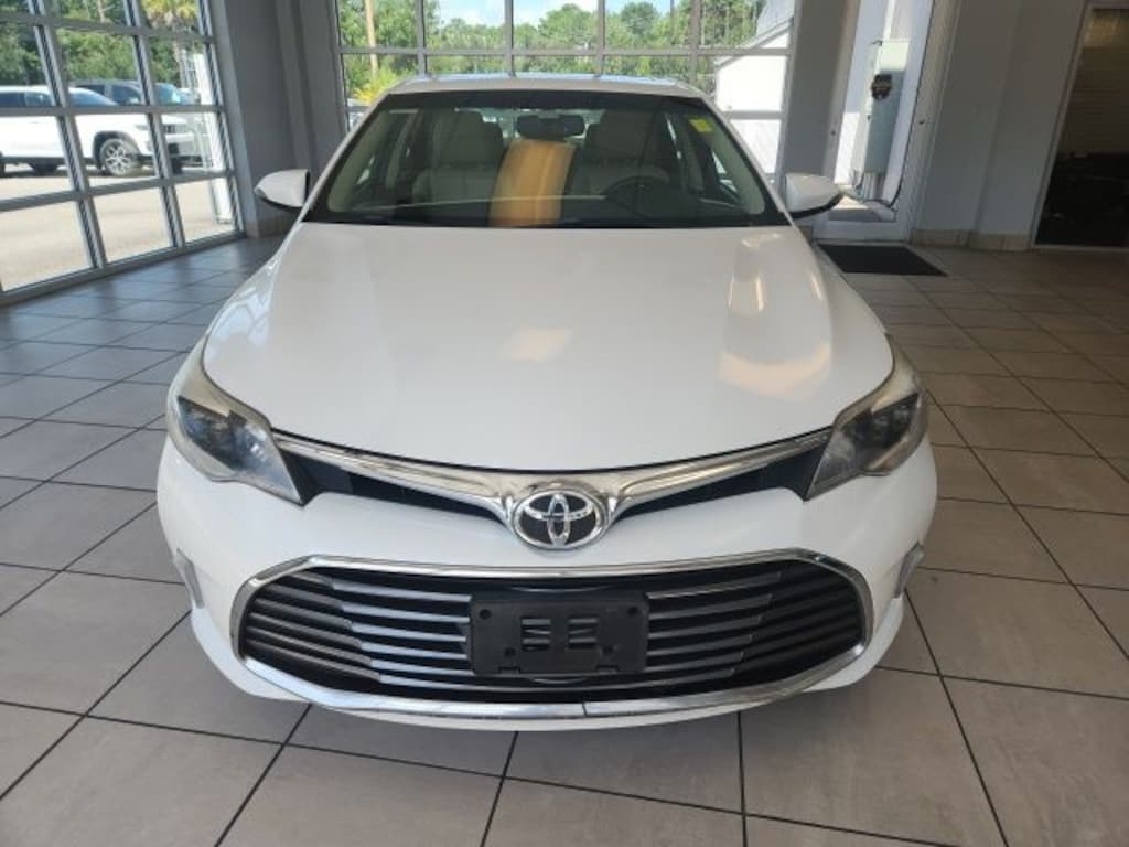 Used 2016 Toyota Avalon XLE Premium Sedan