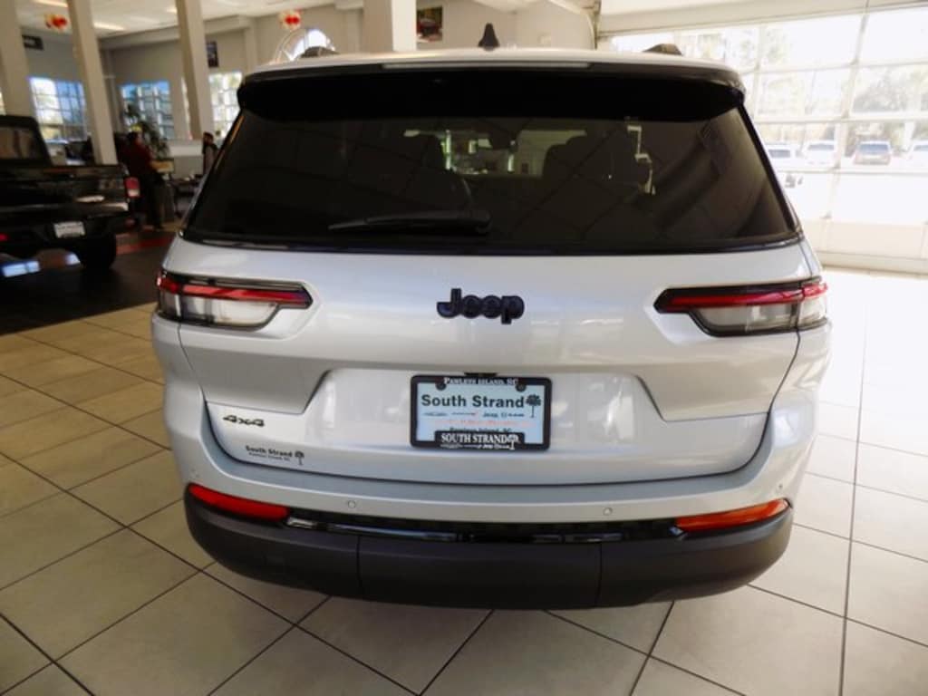 New 2024 Jeep Grand Cherokee L Altitude X Sport Utility