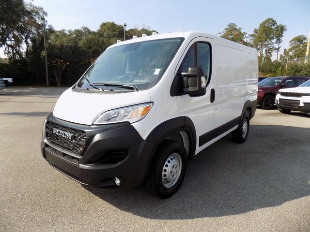 2026 Ram ProMaster 1500 Tradesman Cargo Van photo 2