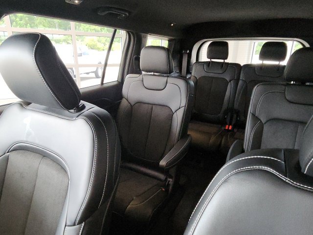 2023 Jeep Grand Cherokee L Altitude - Photo 11