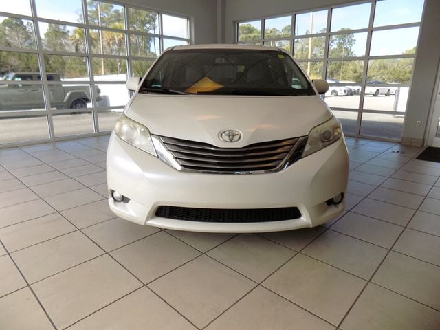 Used 2015 Toyota Sienna XLE with VIN 5TDYK3DC5FS680793 for sale in Pawleys Island, SC
