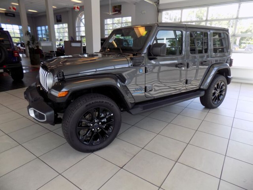 Certified 2025 Jeep Wrangler Sahara 4xe SUV