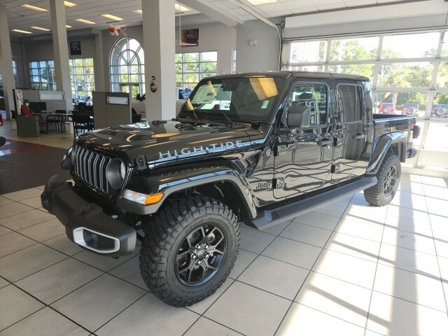 2025 Jeep Gladiator Sport photo 2