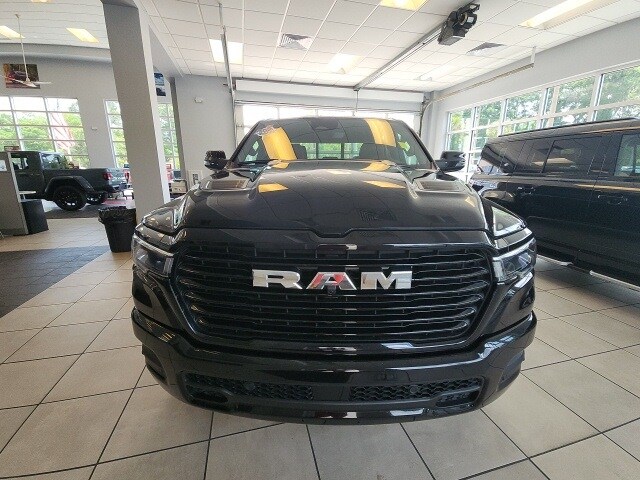 2025 Ram 1500 Laramie photo 4