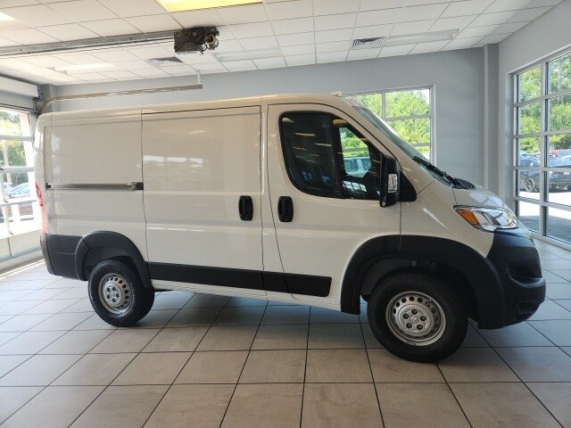2025 Ram ProMaster 1500 Cargo Van photo 3