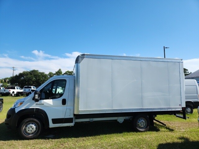 2023 Ram 3500 photo 4