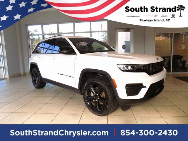 2023 Jeep Grand Cherokee Altitude's photo