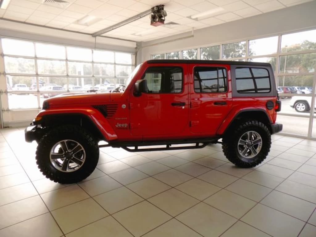 Used 2019 Jeep Wrangler Unlimited Sahara SUV