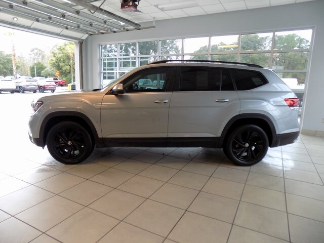 2023 Volkswagen Atlas V6 SE Technology photo 3