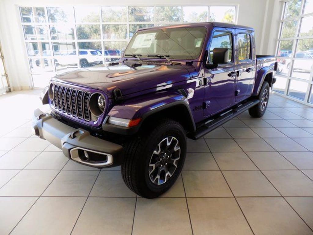 New 2026 Jeep Gladiator Sahara Pickup