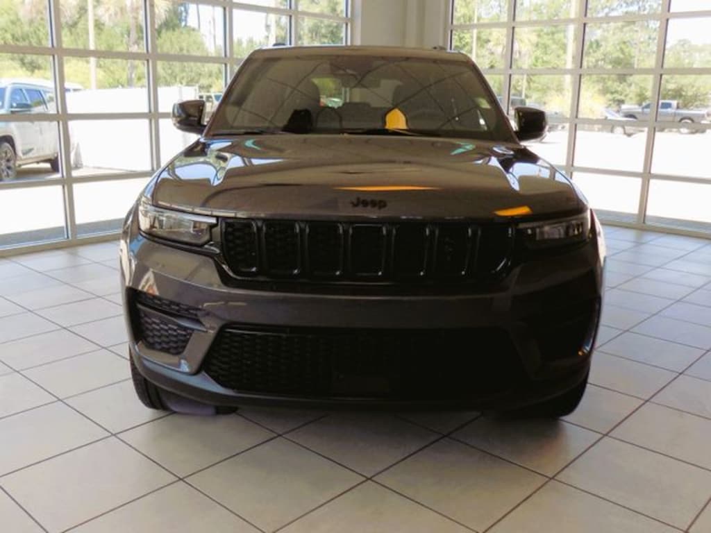New 2025 Jeep Grand Cherokee Altitude X Sport Utility