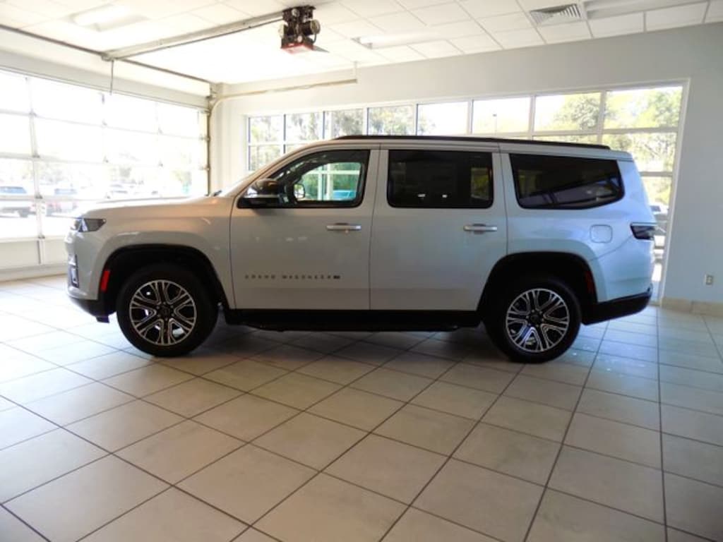 New 2026 Jeep Grand Wagoneer 4X4 Sport Utility
