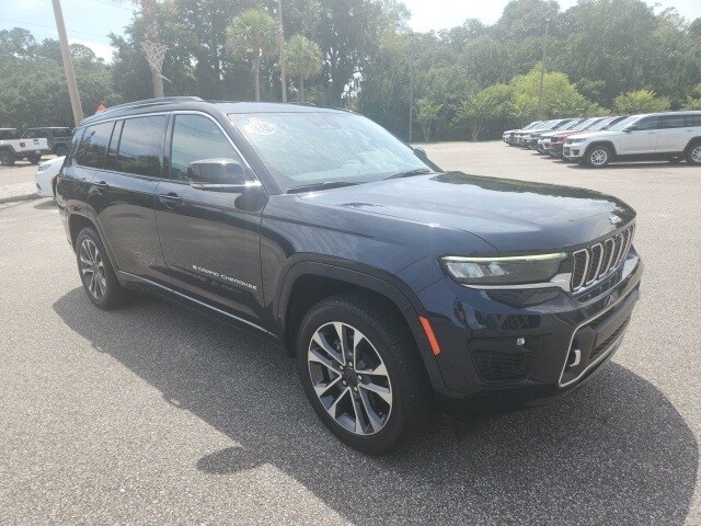 2024 Jeep Grand Cherokee Overland photo 3