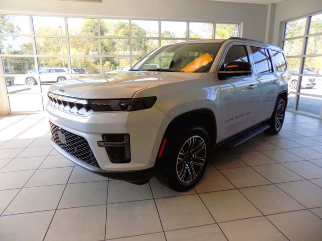 New 2026 Jeep Grand Wagoneer 4X4 Sport Utility