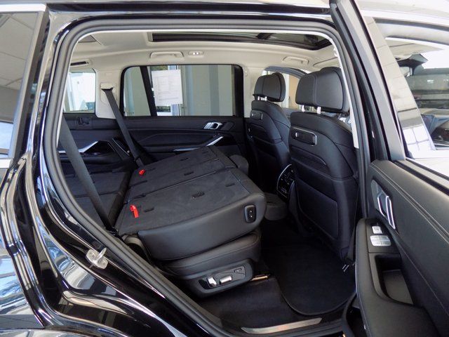 2024 BMW X7 40i - Photo 37