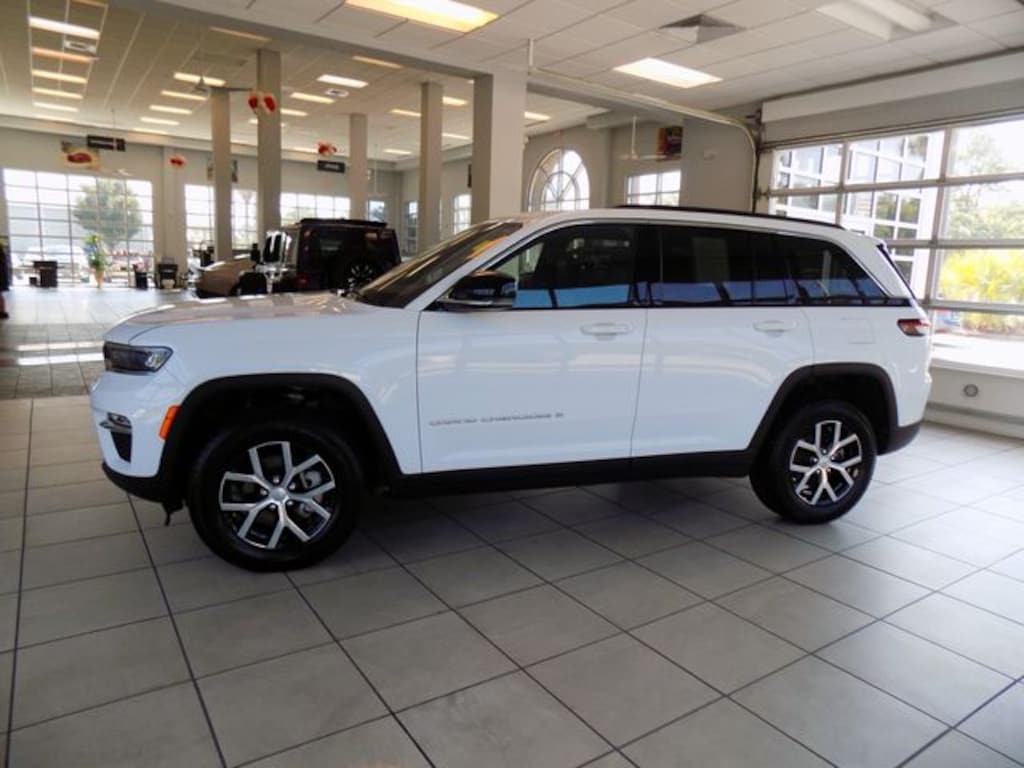 Certified 2025 Jeep Grand Cherokee Limited SUV