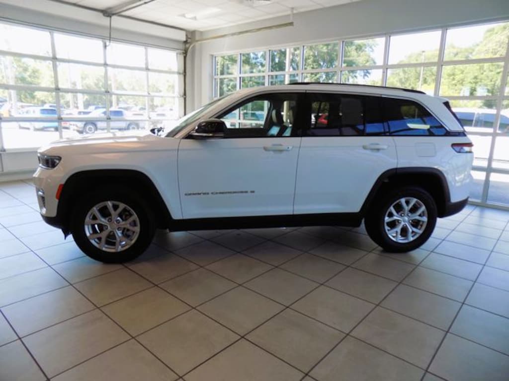 Used 2023 Jeep Grand Cherokee Limited SUV