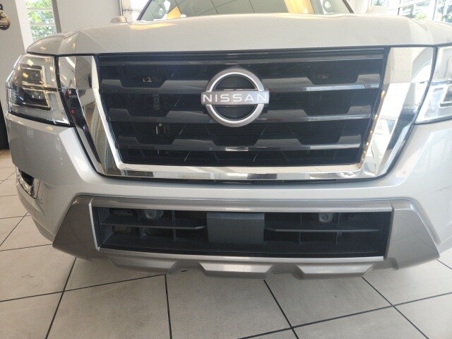2021 Nissan Armada SV photo 4