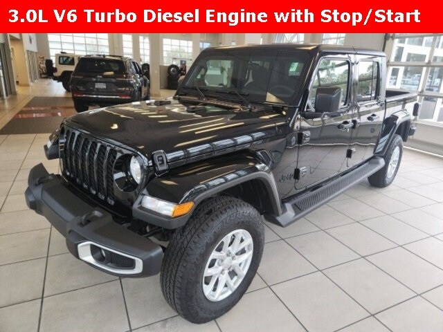 2023 Jeep Gladiator Sport photo 2