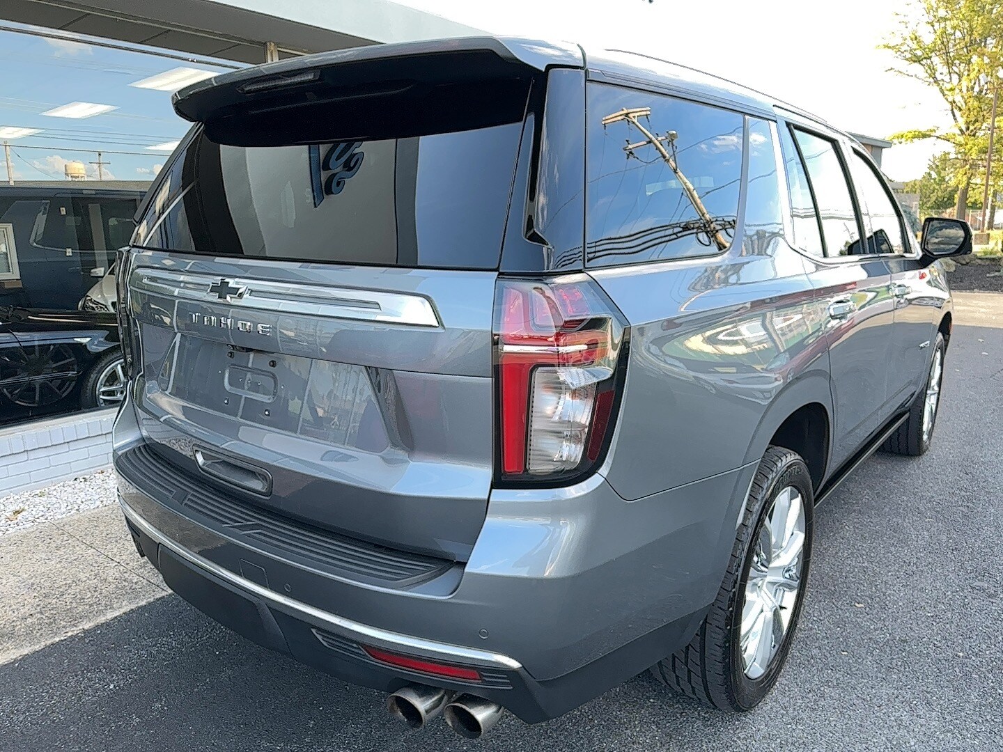 2021 Chevrolet Tahoe High Country photo 3