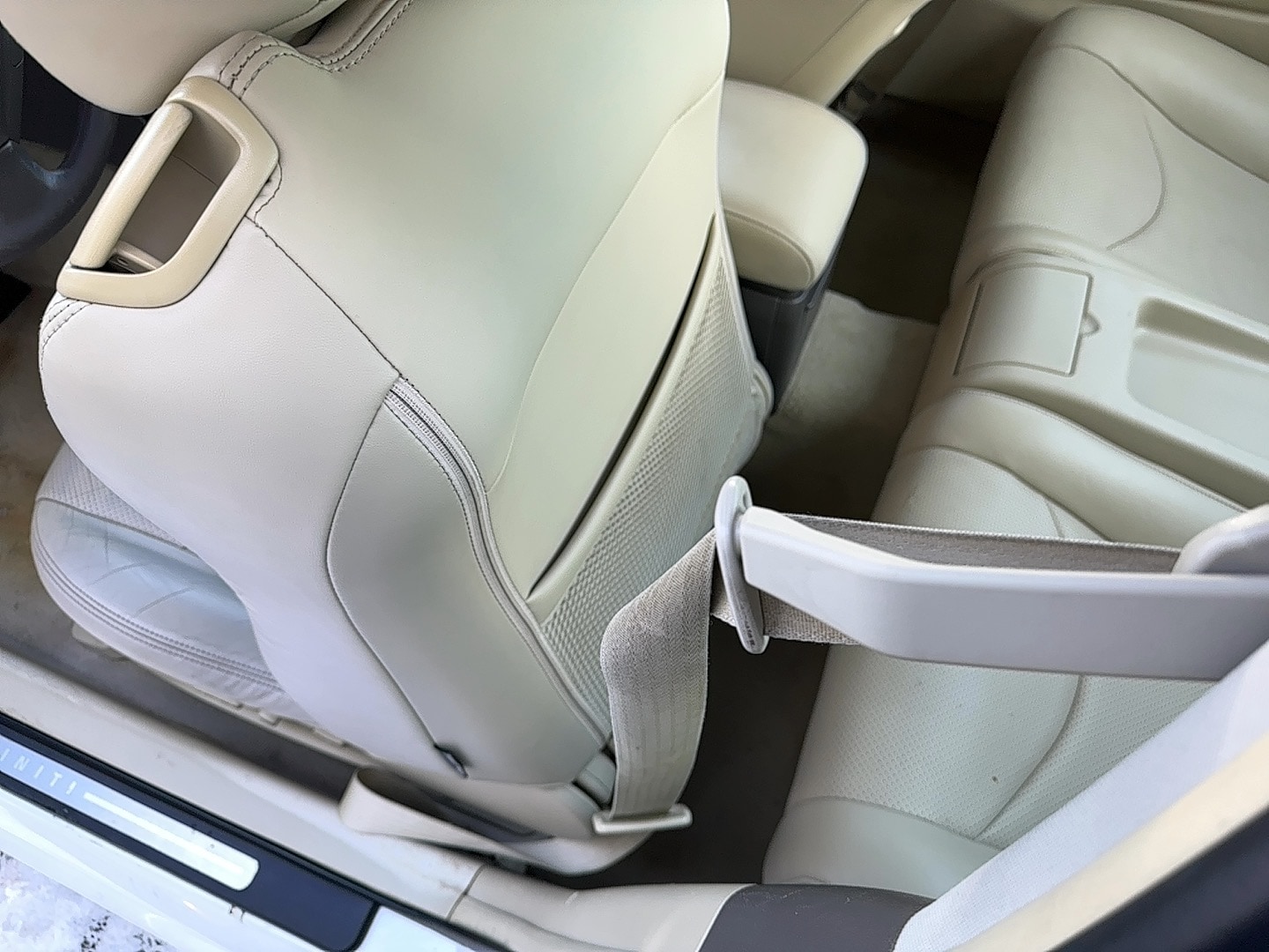 2009 INFINITI G Coupe 37x - Photo 16